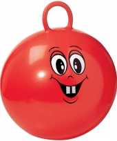 Rode skippybal met emoticon gezichtje 45 cm buitenspeelgoed
